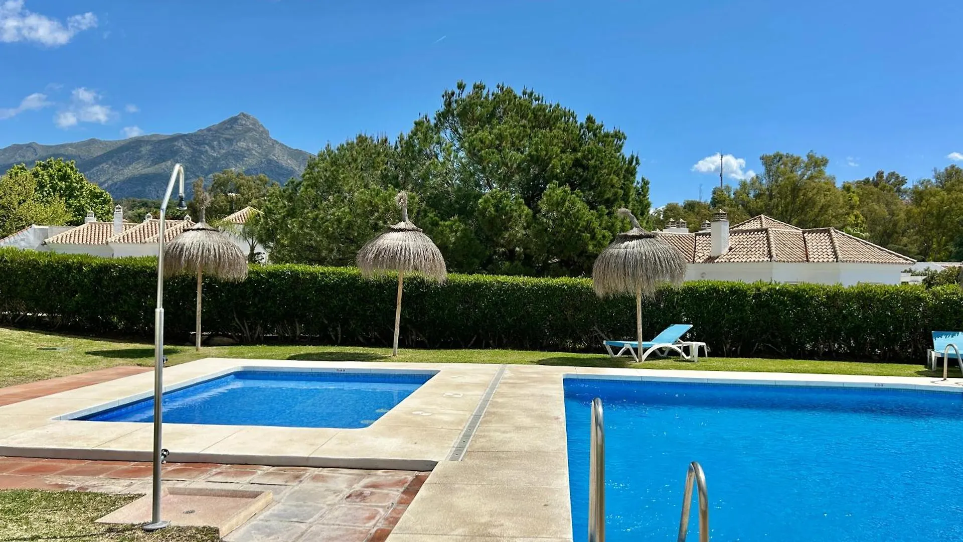 別荘 House In Marbella Surrounded By Golf Coursesヴィラ スペイン