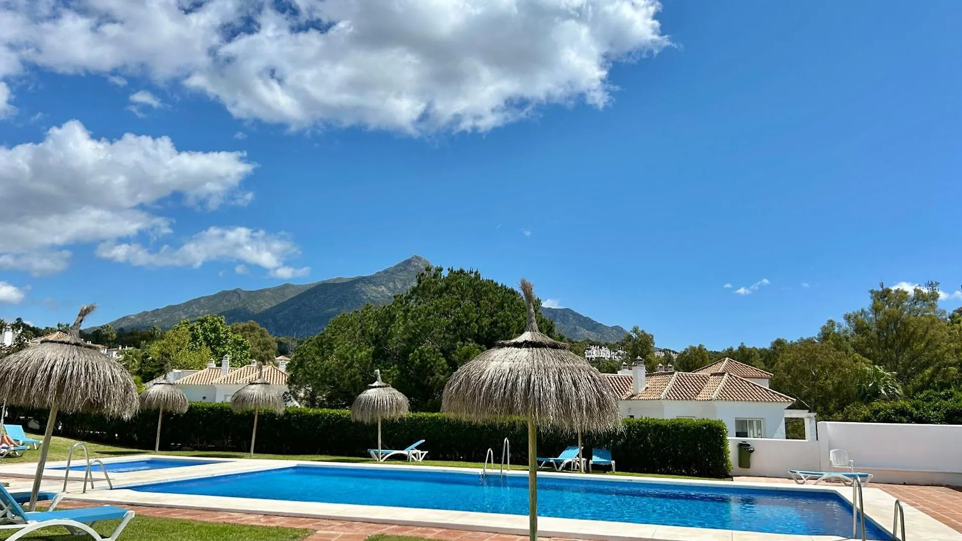 別荘 House In Marbella Surrounded By Golf Coursesヴィラ