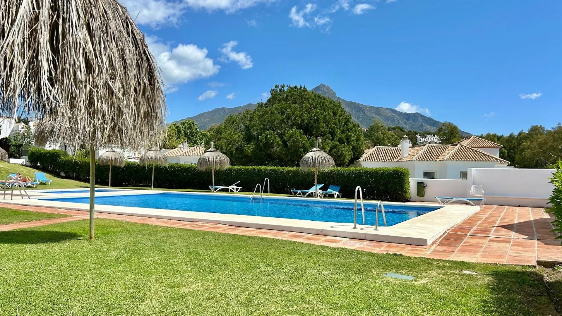 House In Marbella Surrounded By Golf Coursesヴィラ スペイン