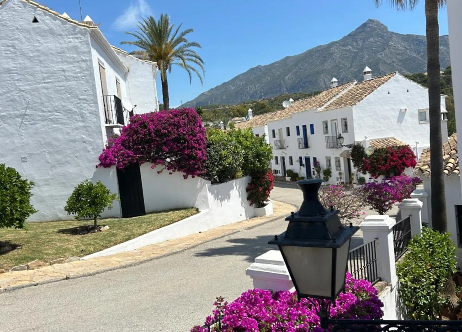 House In Marbella Surrounded By Golf Coursesヴィラ