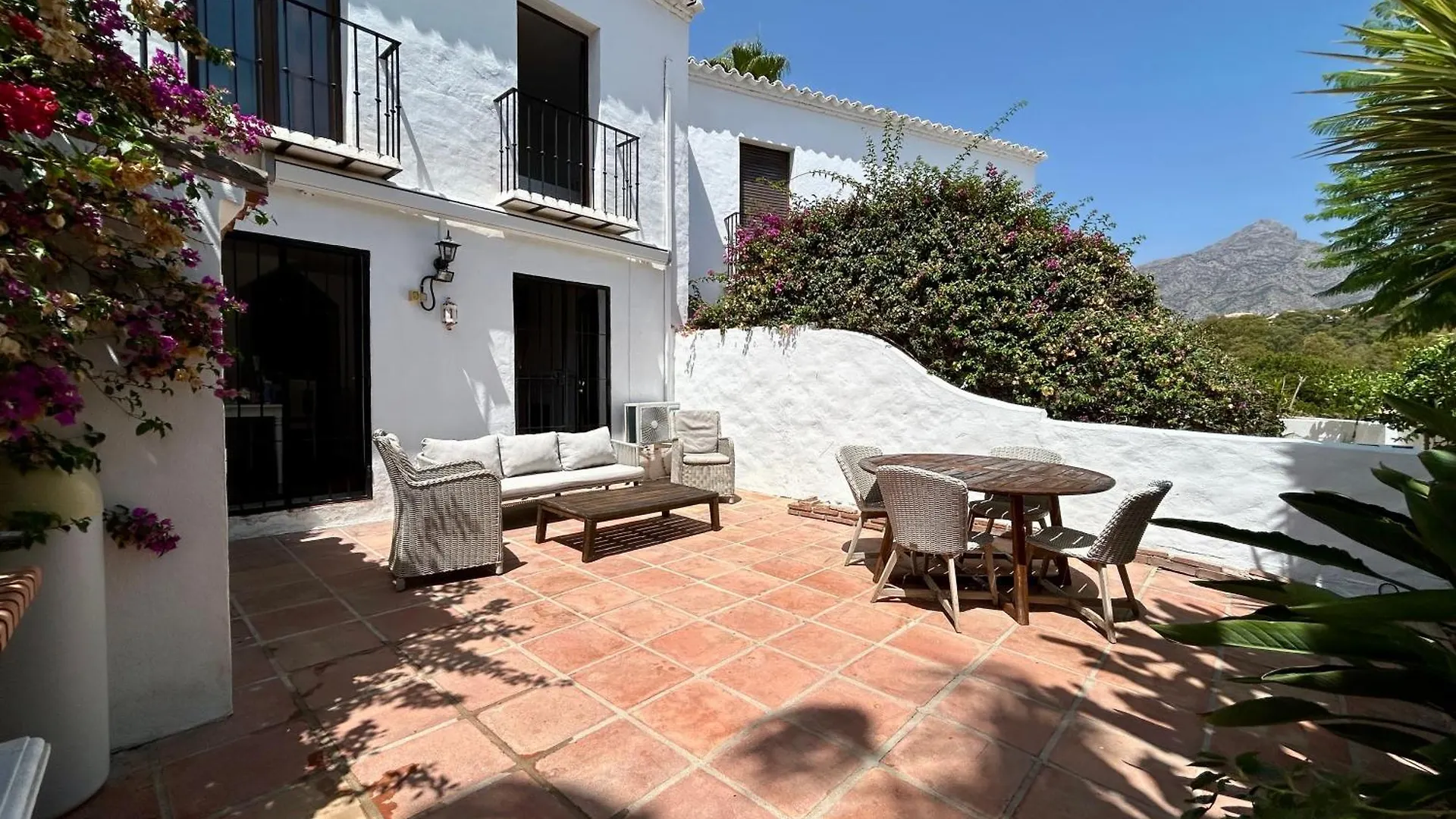 House In Marbella Surrounded By Golf Courses Villa 0*,