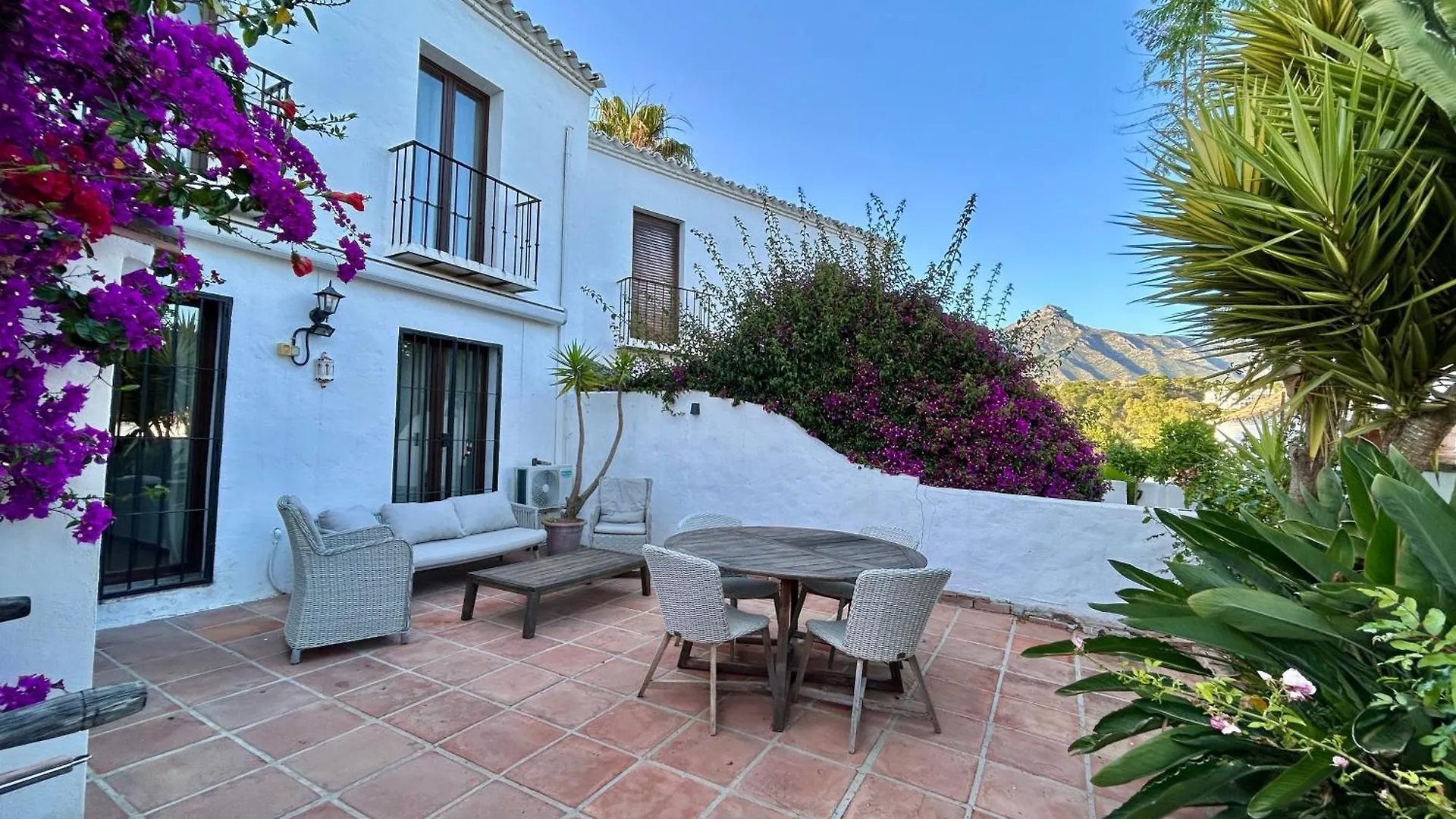 House In Marbella Surrounded By Golf Courses Villa Spain